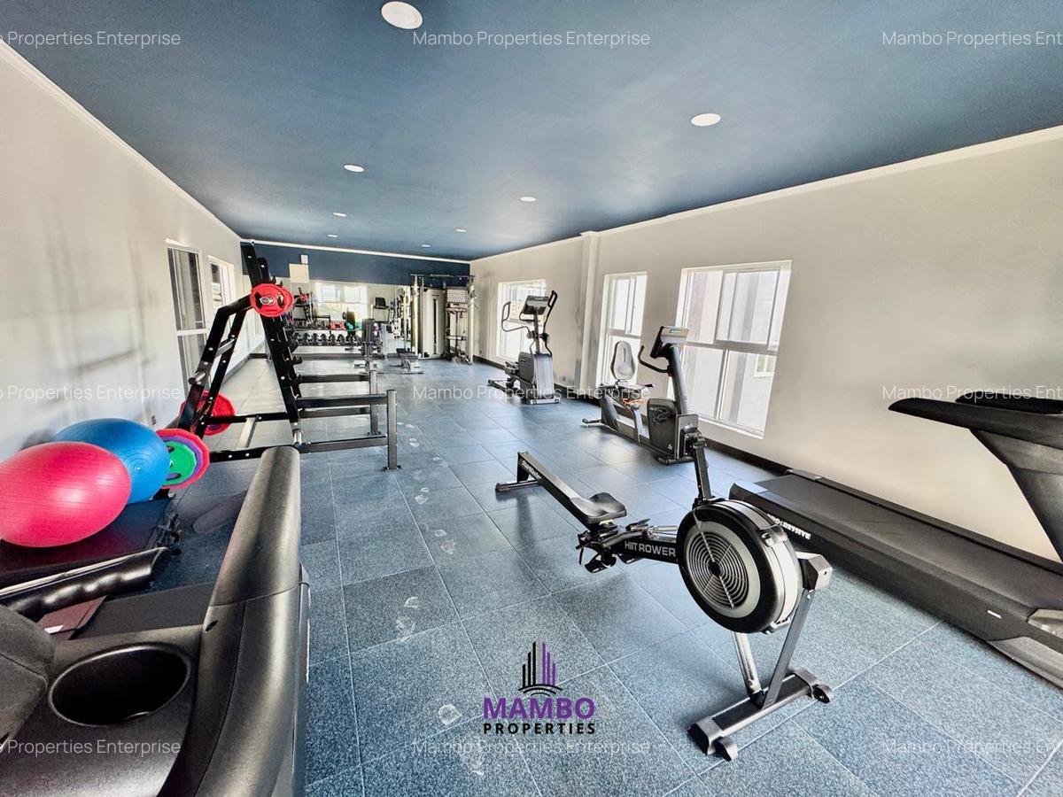 3 Bed Apartment with En Suite at Riverside Dr - 18