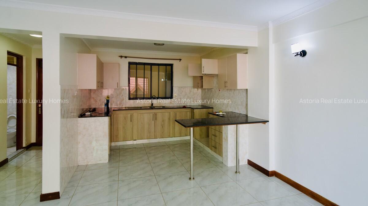 1 Bed Apartment with En Suite at 2026-411 1 Bed - 15