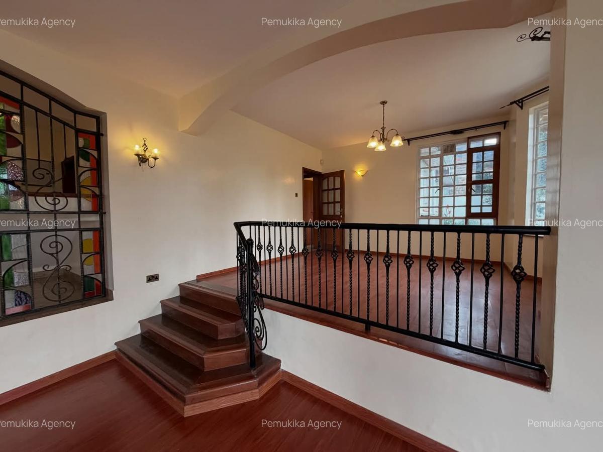 5 Bed Townhouse with En Suite in Runda - 7