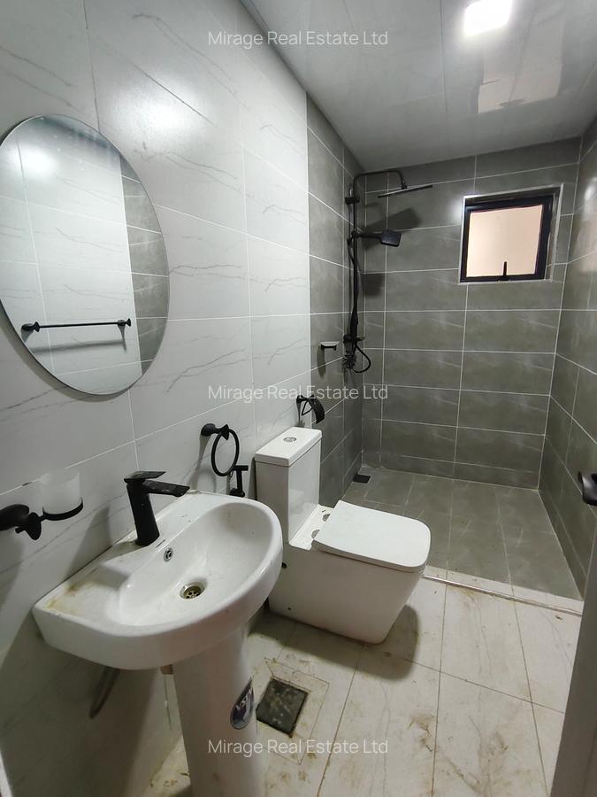 3 Bed Apartment with Staff Quarters in Parklands - 10