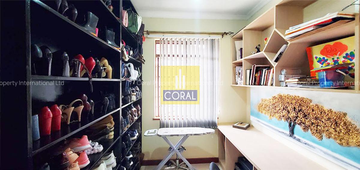 4 Bed House in Kiambu Road - 11