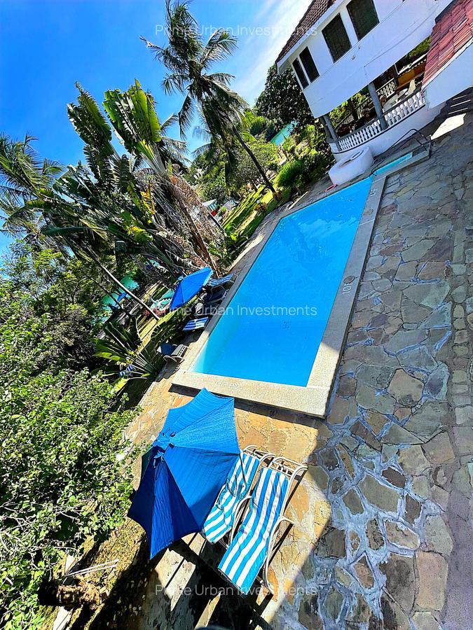 7 Bed Villa with En Suite at Mj - Marina - 9