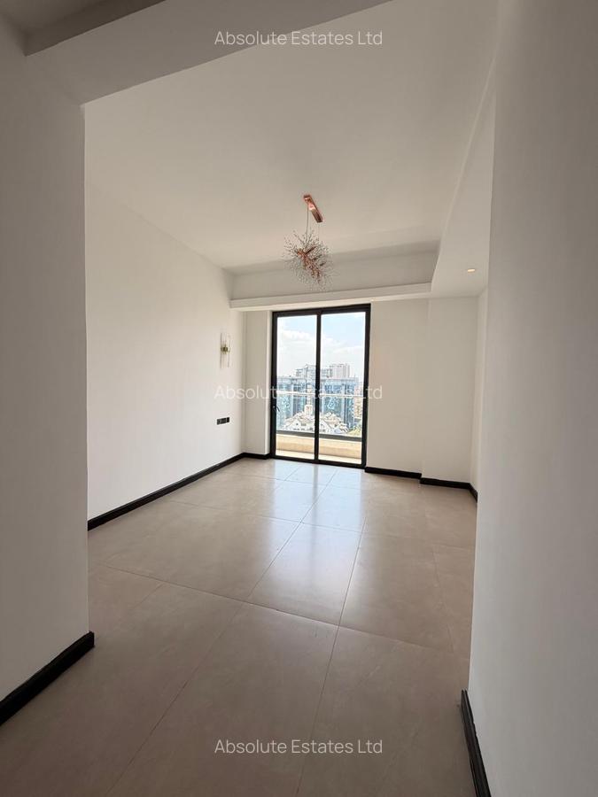 3 Bed Apartment with Swimming Pool in Riverside - 8