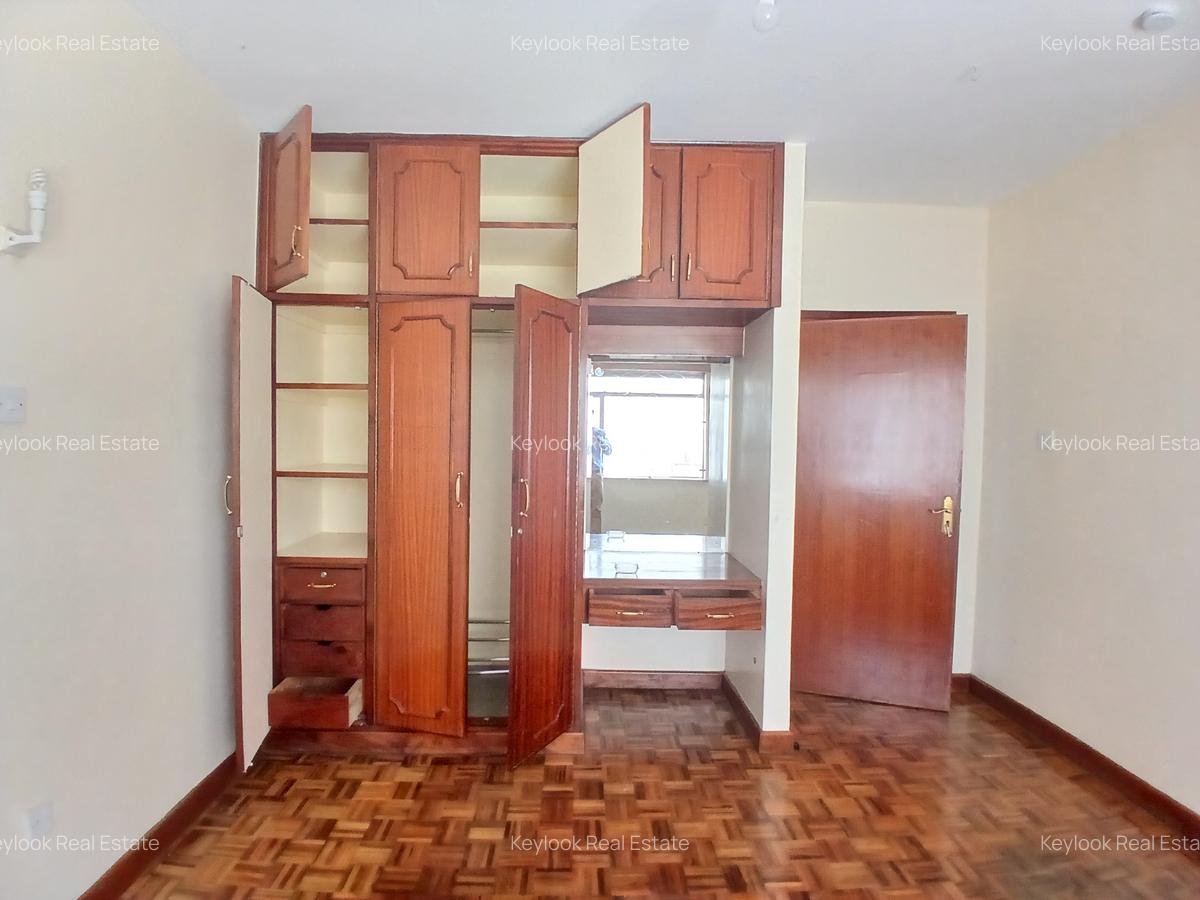 4 Bed Townhouse with En Suite at Mbaazi Avenue - 14