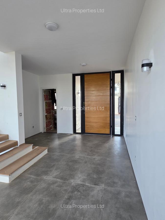 4 Bed Villa with En Suite in Runda - 4