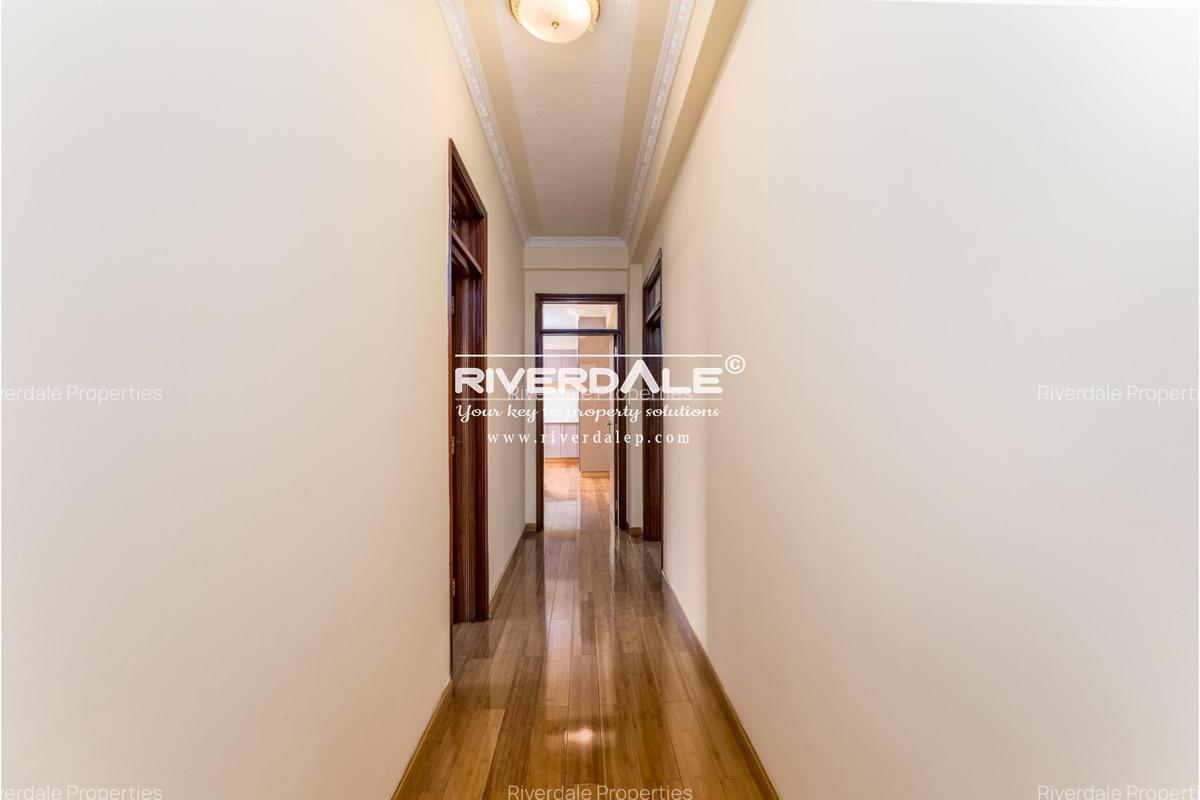 3 Bed Apartment with En Suite in Kilimani - 8