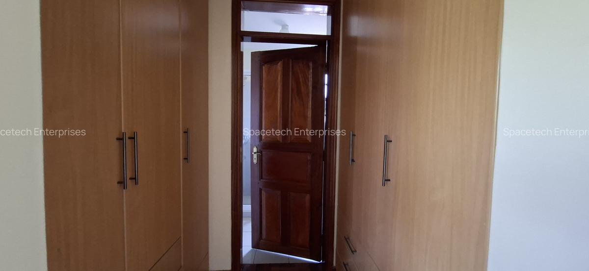 4 Bed Townhouse with En Suite in Runda - 12