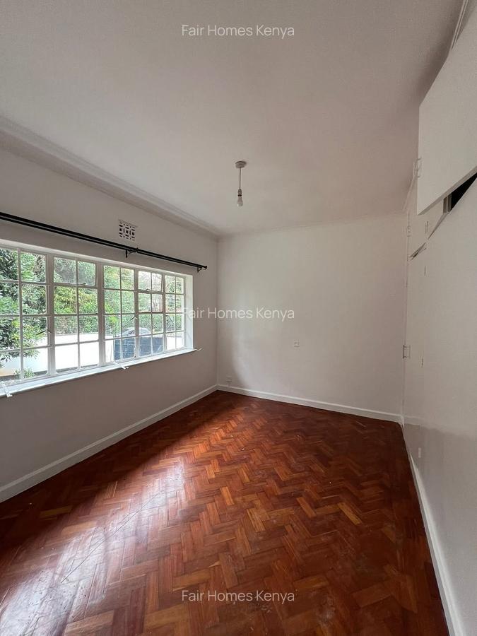 3 Bed House with En Suite at Lavington Green - 8