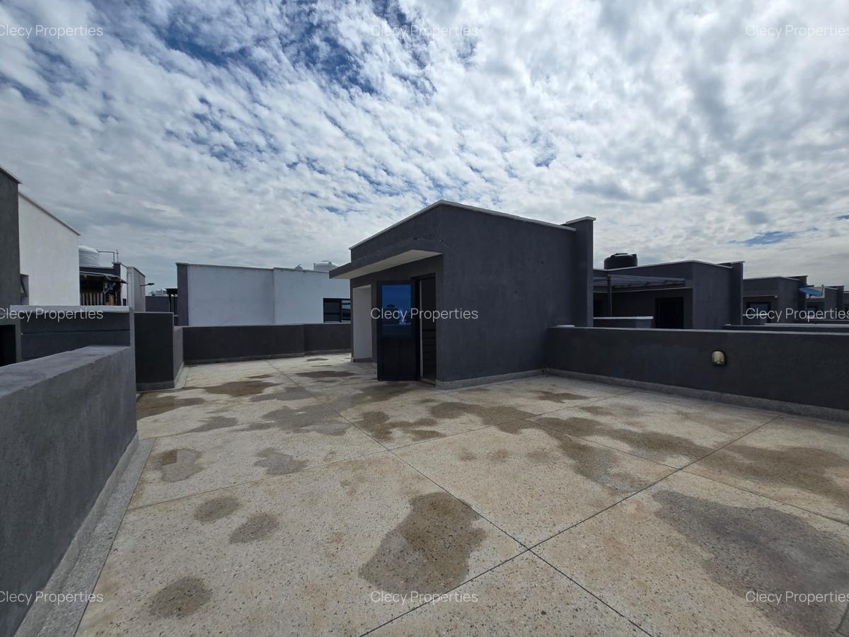 4 Bed House with En Suite at Bypass - 8