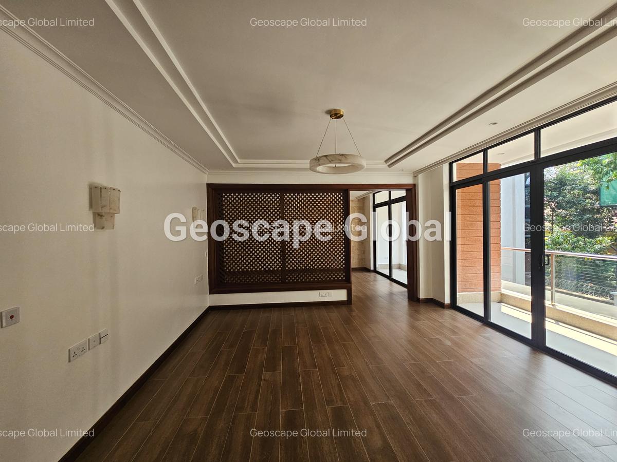 5 Bed Townhouse with En Suite in Lavington - 17