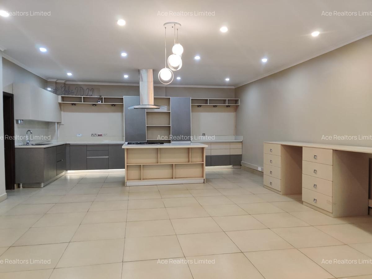 2 Bed Apartment with En Suite at Peponi Road - 14
