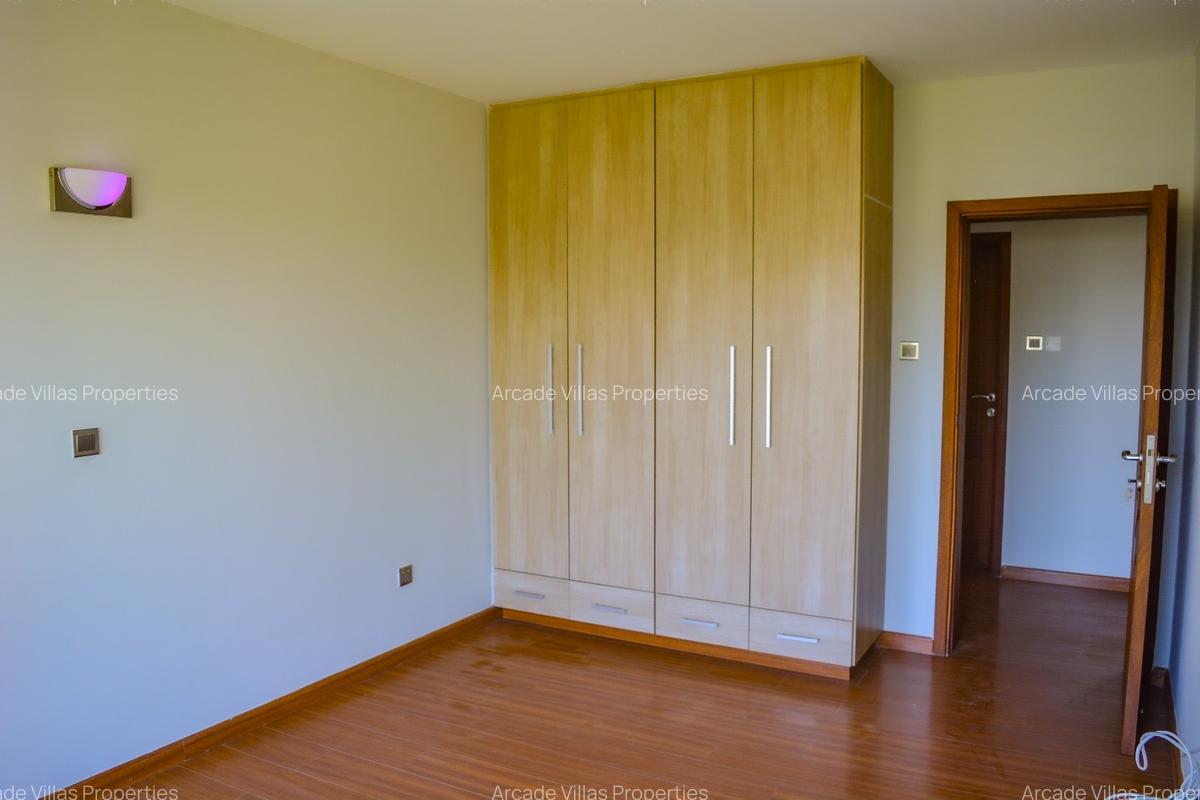 3 Bed Apartment with En Suite in Kileleshwa - 19