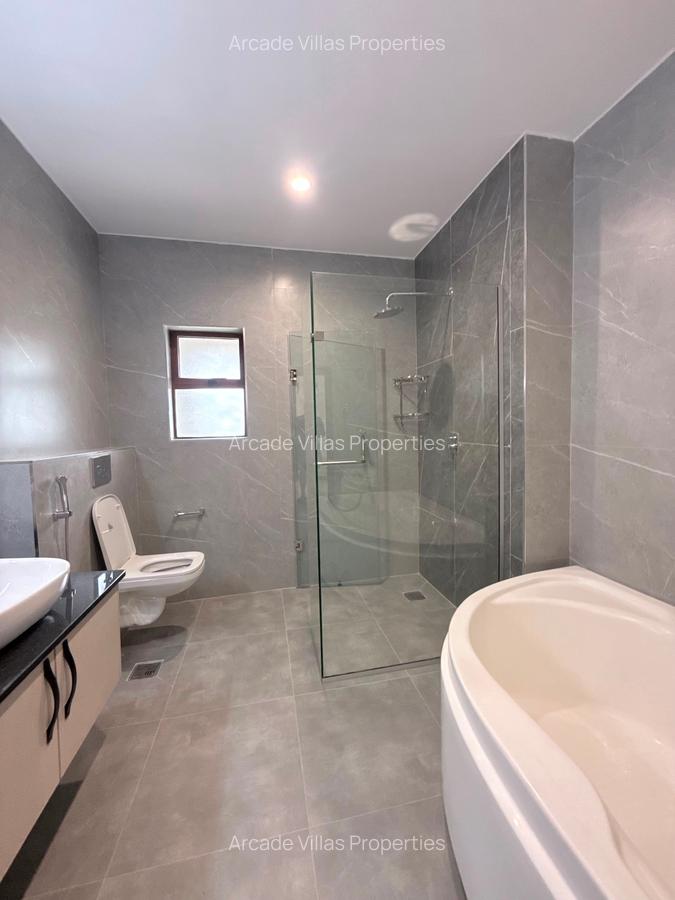 3 Bed Apartment with En Suite in Kileleshwa - 7