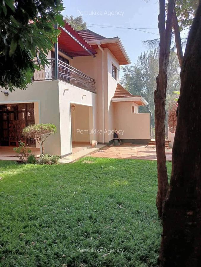 4 Bed Townhouse with En Suite at Runda Gardens - 9