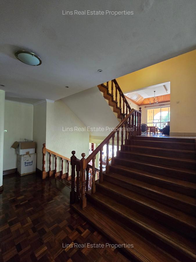 5 Bed Townhouse with En Suite in Kitisuru - 19