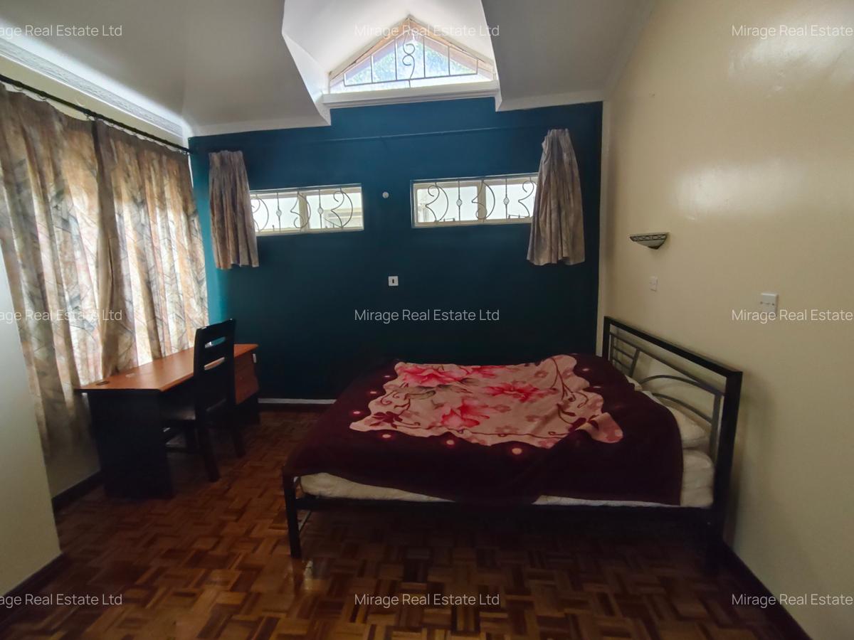 2 Bed House with Garden in Lavington - 9