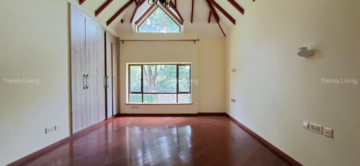 6 Bed Townhouse with En Suite in Lavington - 13