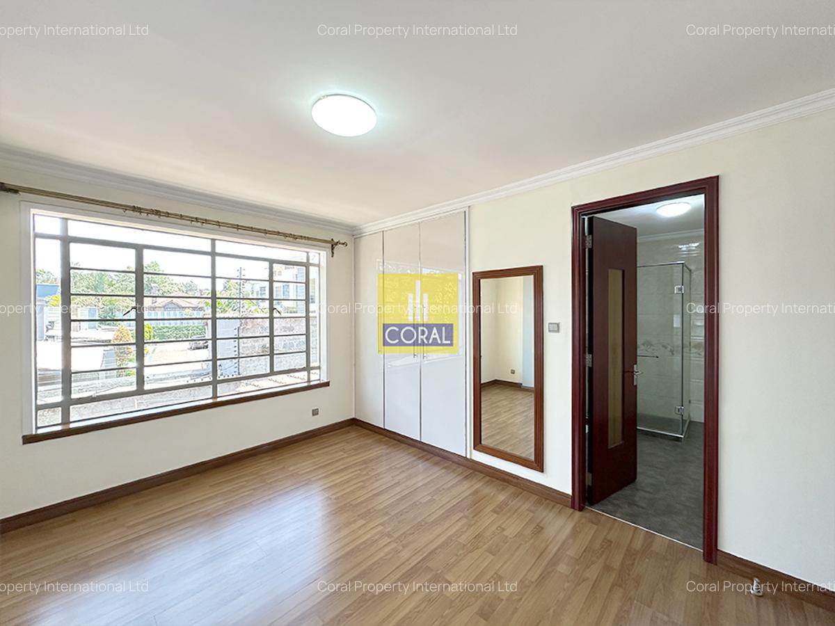 4 Bed Townhouse in Spring Valley - 9