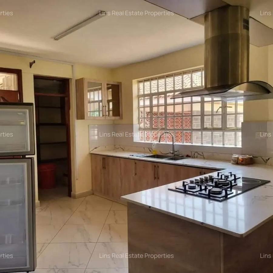 5 Bed House with En Suite in Runda - 5