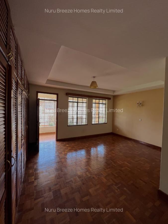 5 Bed House with En Suite in Runda - 20