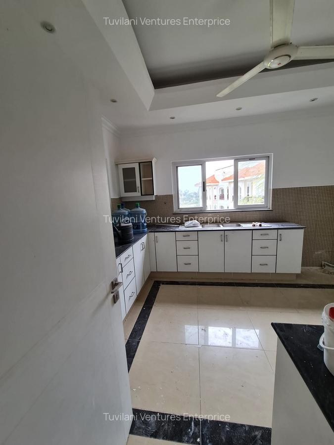 Serviced 3 Bed Apartment with En Suite at Nyali Mombasa - 9