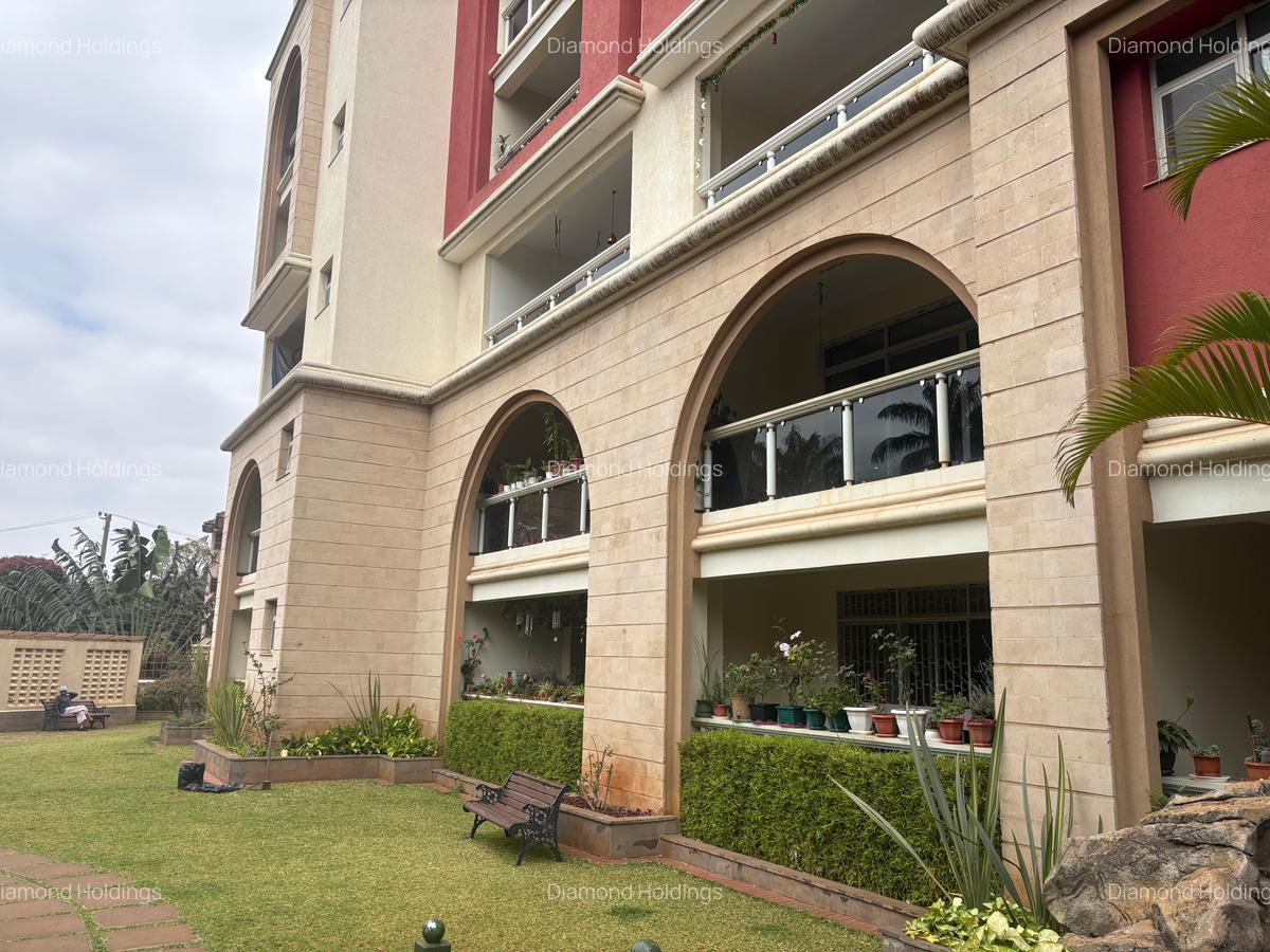 2 Bed Apartment with En Suite in Parklands - 8
