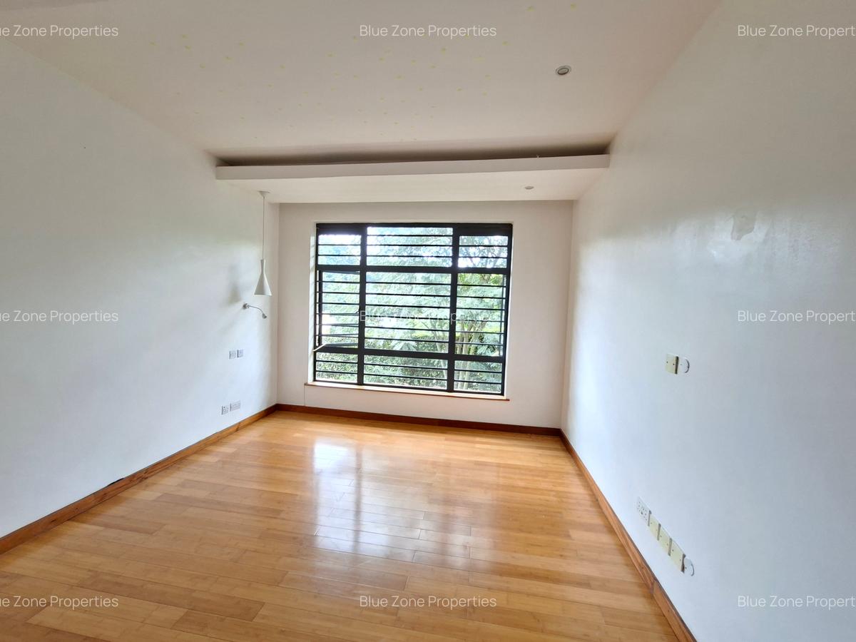 3 Bed Villa with En Suite at Off Redhill Road - 14