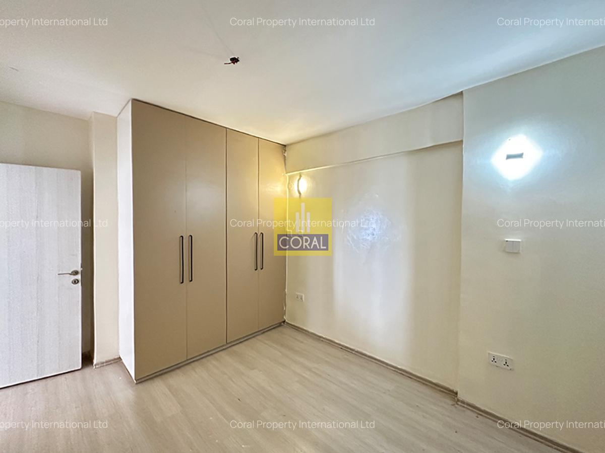 5 Bed Apartment in Parklands - 4