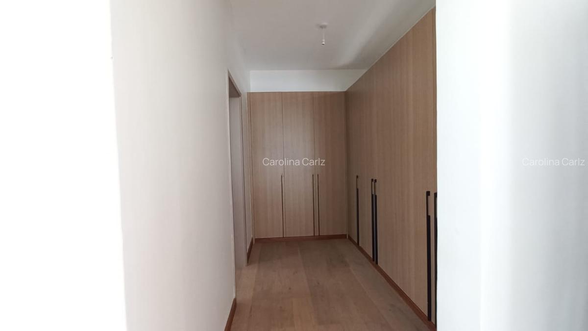 5 Bed Townhouse with En Suite in Lavington - 6