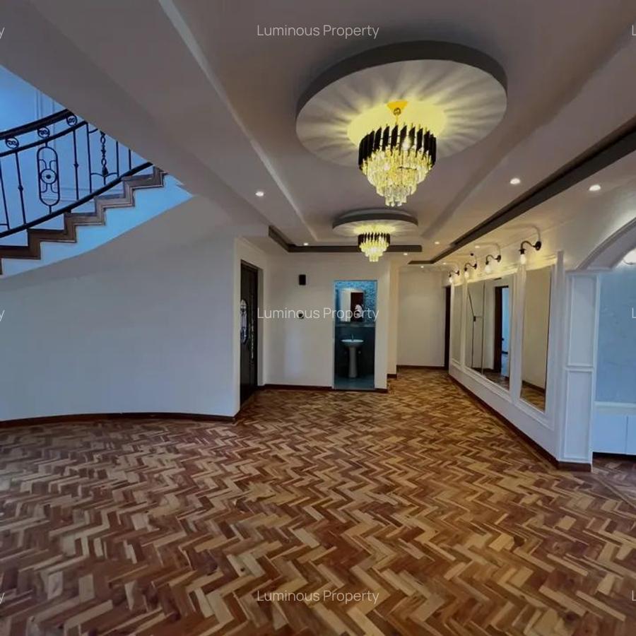 5 Bed House with En Suite at Runda - 20