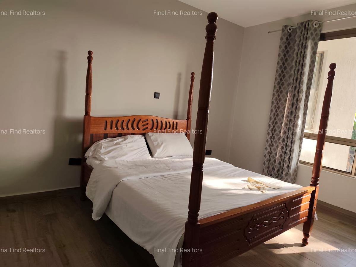 3 Bed House with En Suite in Runda - 12