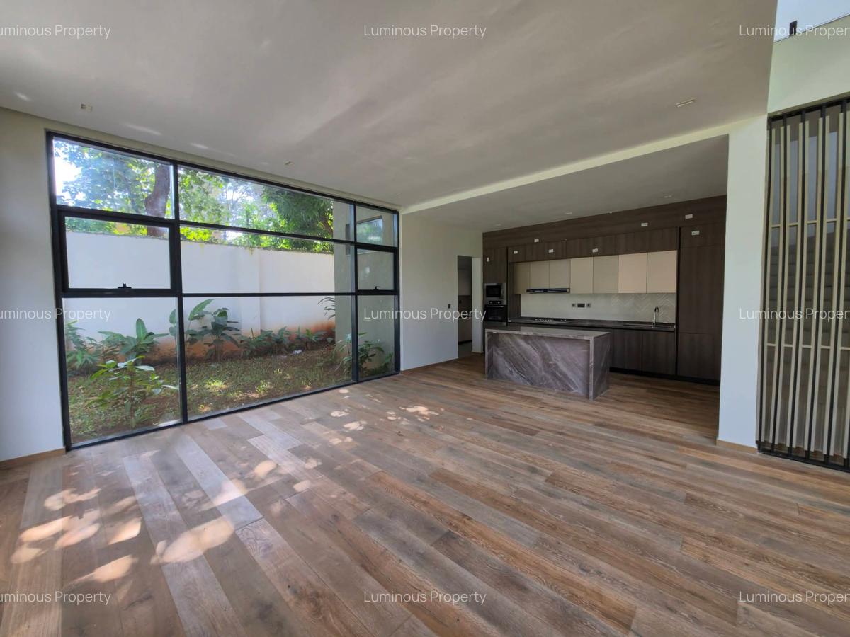 4 Bed Townhouse with En Suite at Runda - 5