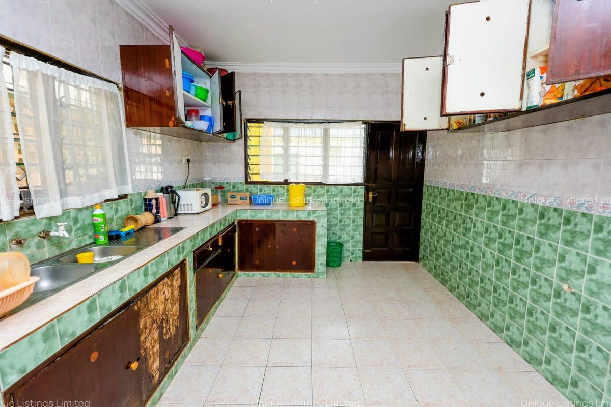 4 Bed House with Staff Quarters at Behind Oshwal Academy - 6