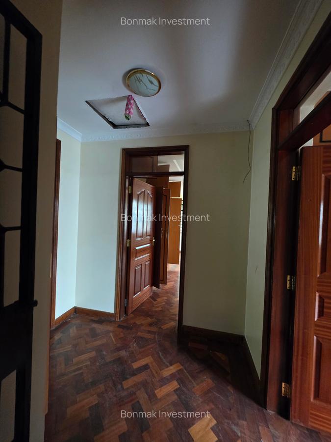 4 Bed Townhouse with En Suite at Lavington Green - 12