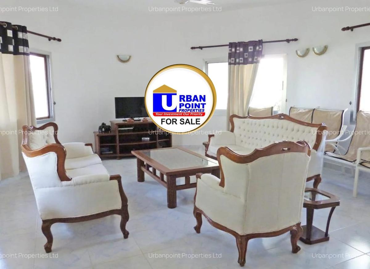 4 Bed Villa with En Suite in Watamu - 2