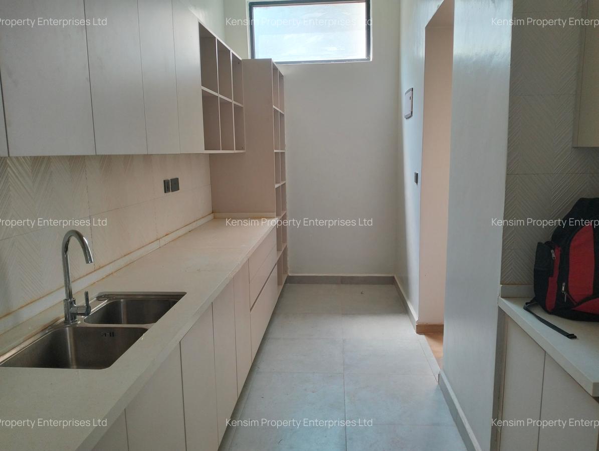 4 Bed Townhouse with En Suite in Runda - 5