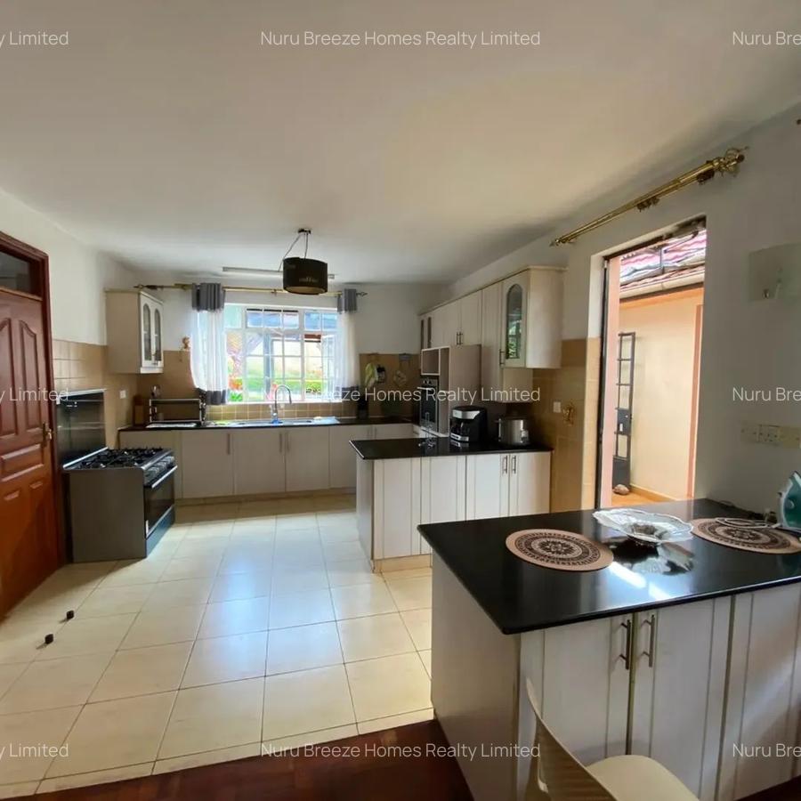 4 Bed Townhouse with En Suite in Runda - 17