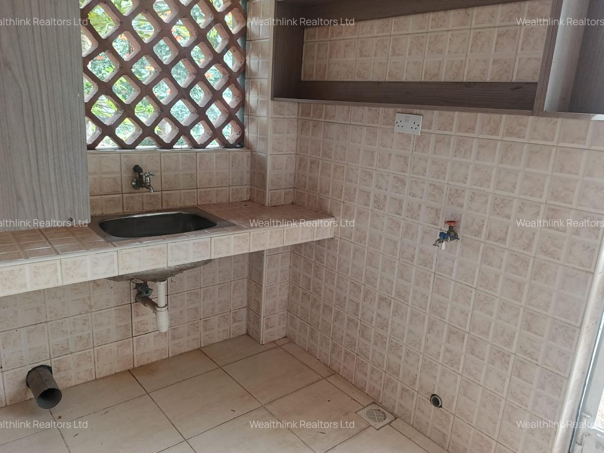 4 Bed Townhouse with En Suite at Redhill - 14
