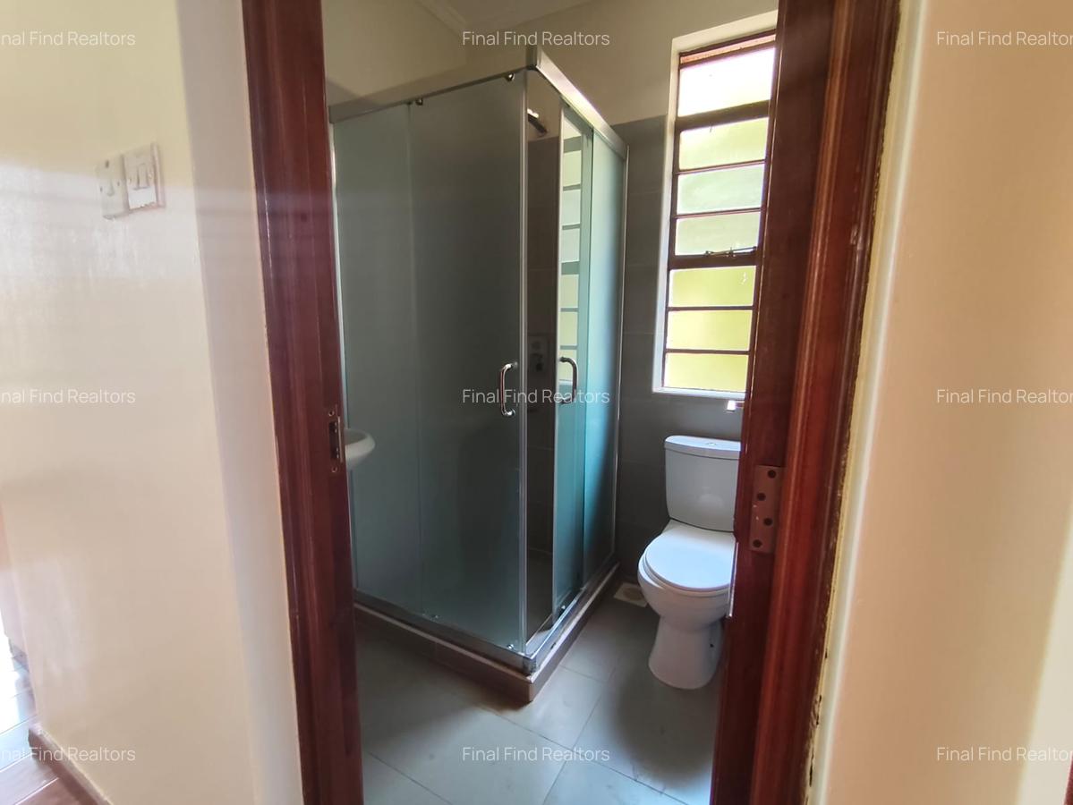 4 Bed Townhouse with En Suite in Runda - 19