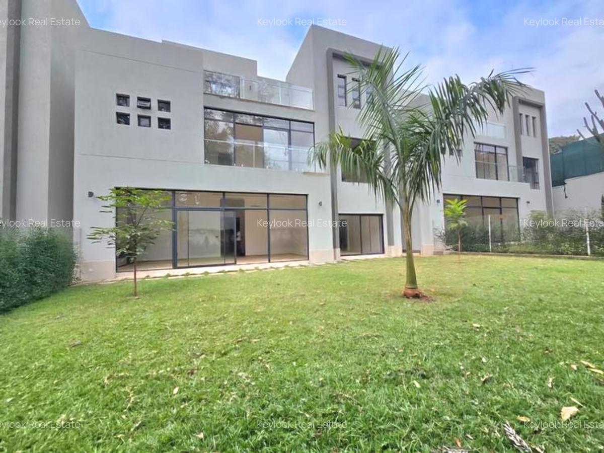 5 Bed Townhouse with En Suite at Lavington Green - 15