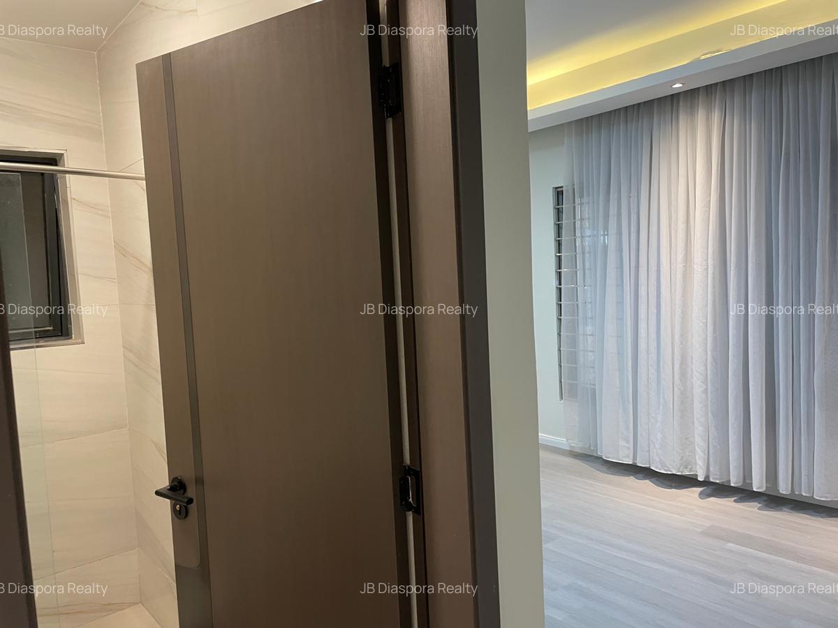 3 Bed Apartment with En Suite at 2Nd Parklands Avenue - 15
