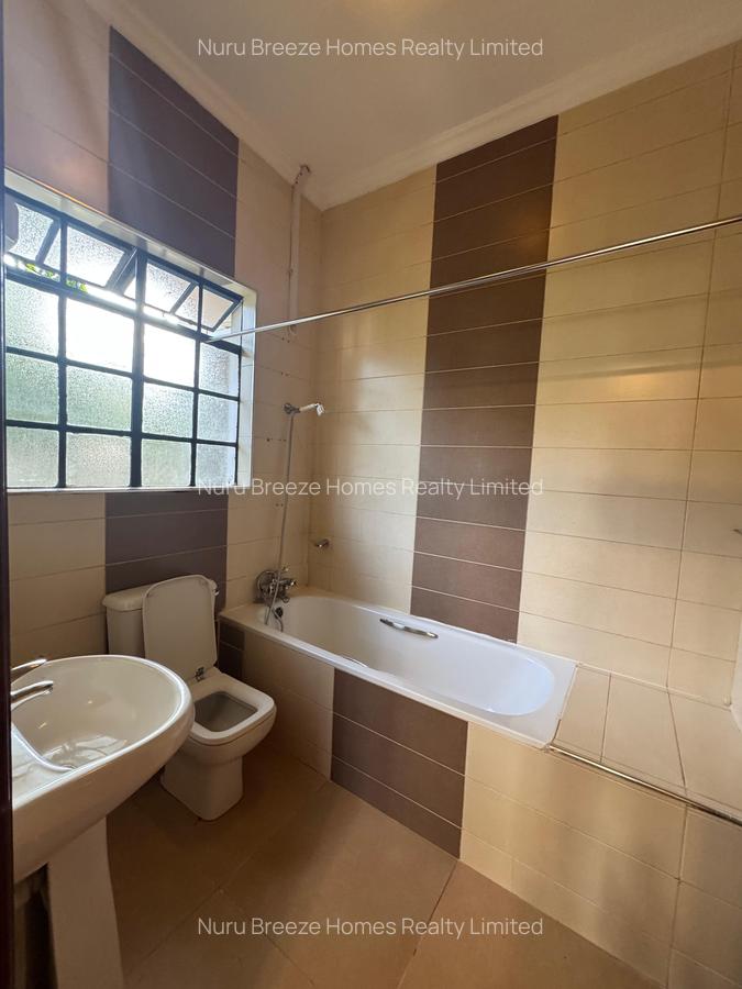 4 Bed Townhouse with En Suite in Kiambu Road - 6