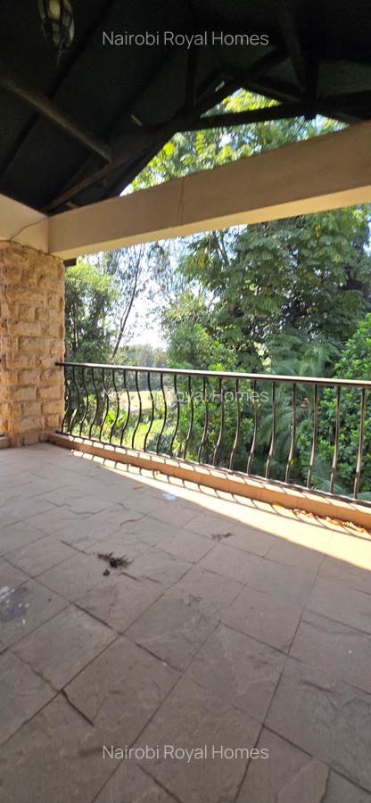 4 Bed Townhouse with En Suite at Lavington James Gichuru - 16