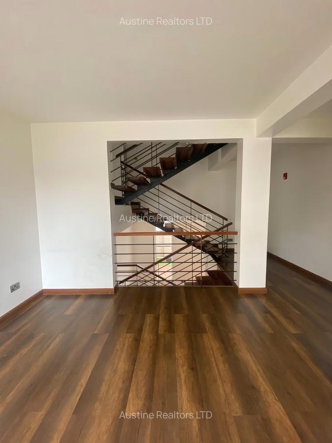 4 Bed Villa with En Suite at Kabasiran - 6