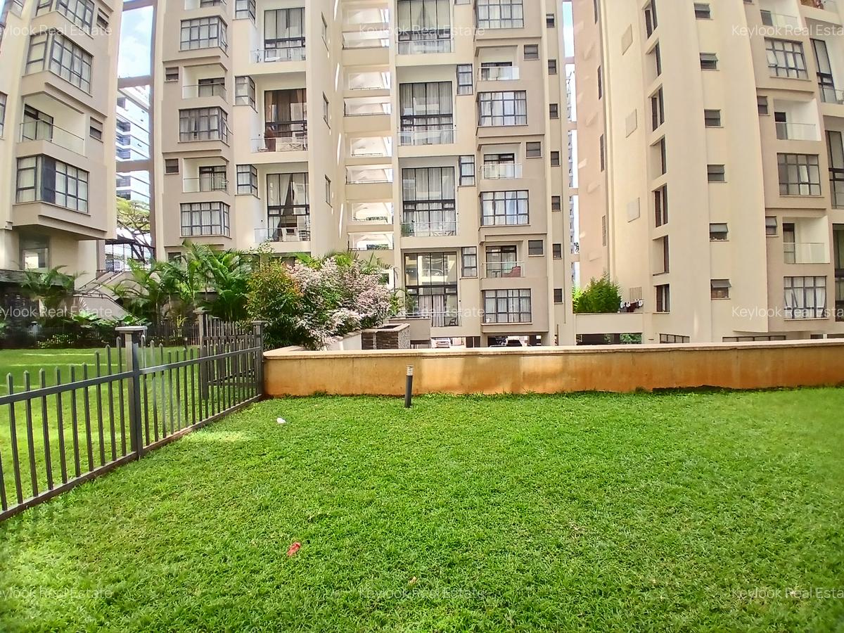 4 Bed Apartment with En Suite at Riverside Drive - 1