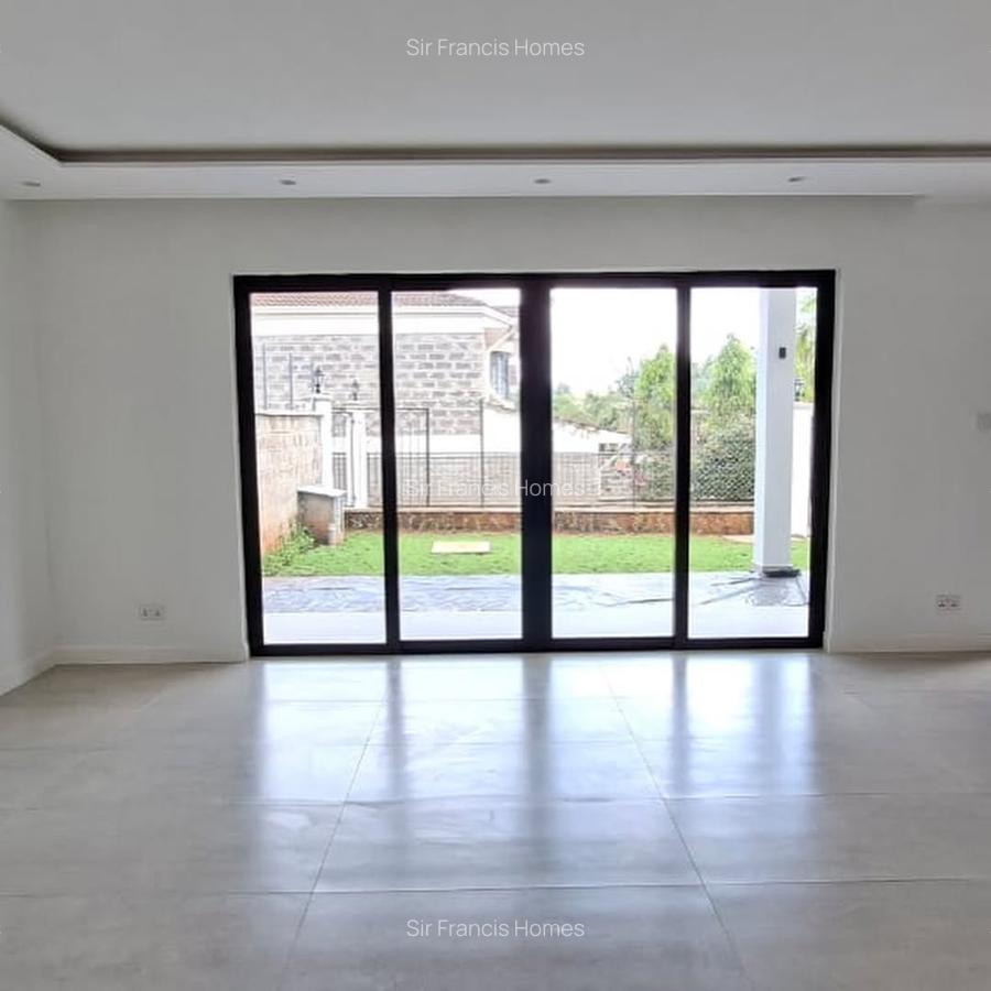 4 Bed House with En Suite in Westlands Area - 14