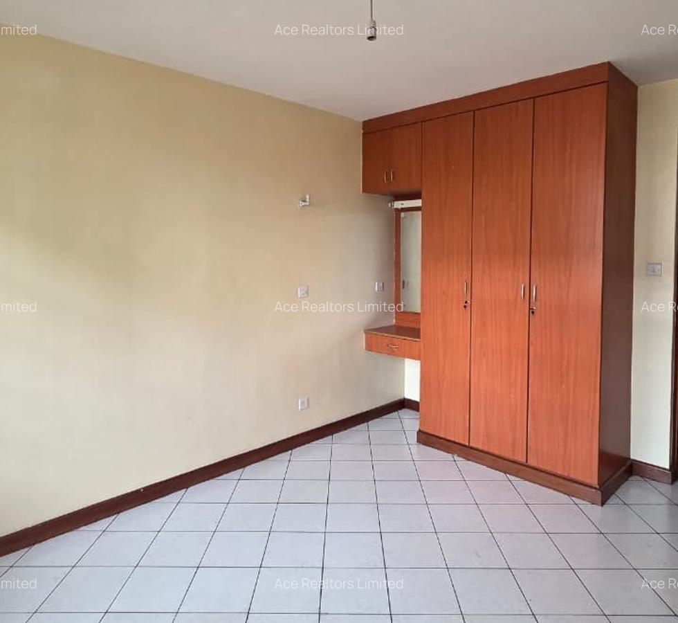 3 Bed Apartment with En Suite at 3Rd Parklands Nairobi - 12
