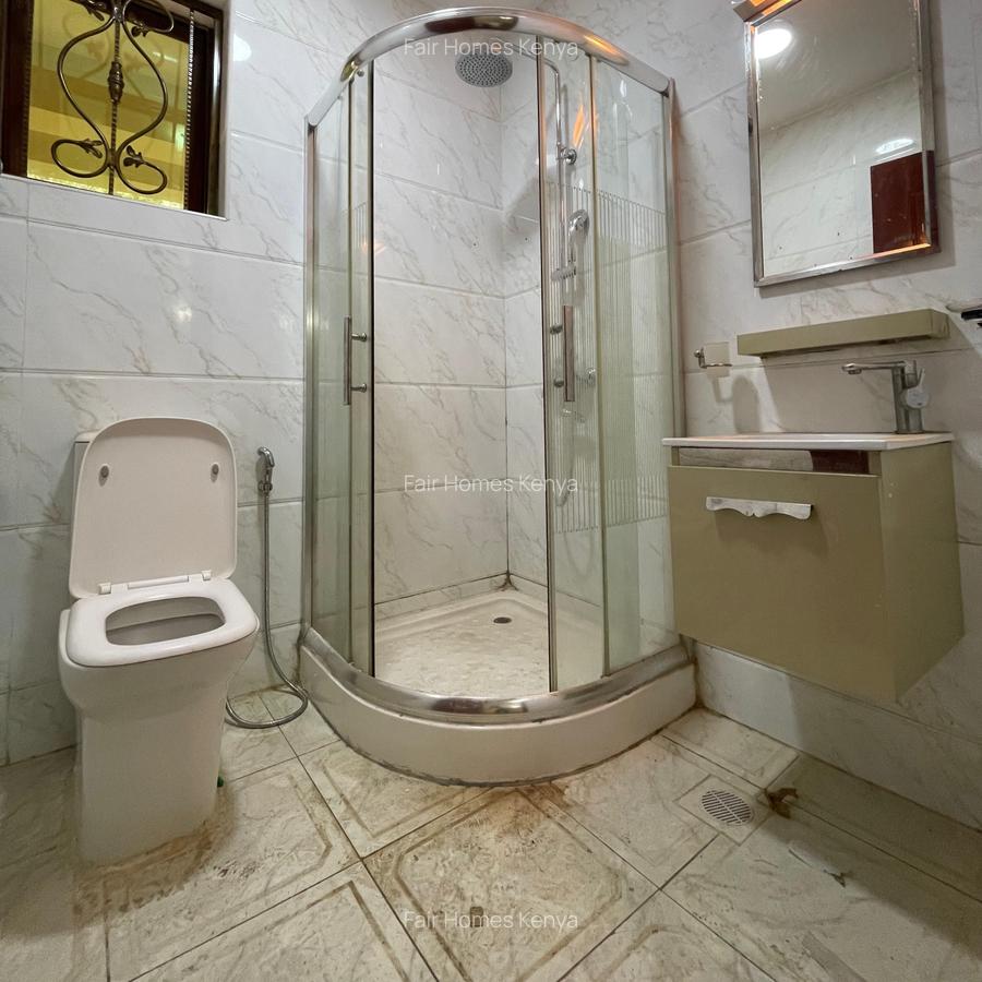 5 Bed Townhouse with En Suite at Othaya Road - 6