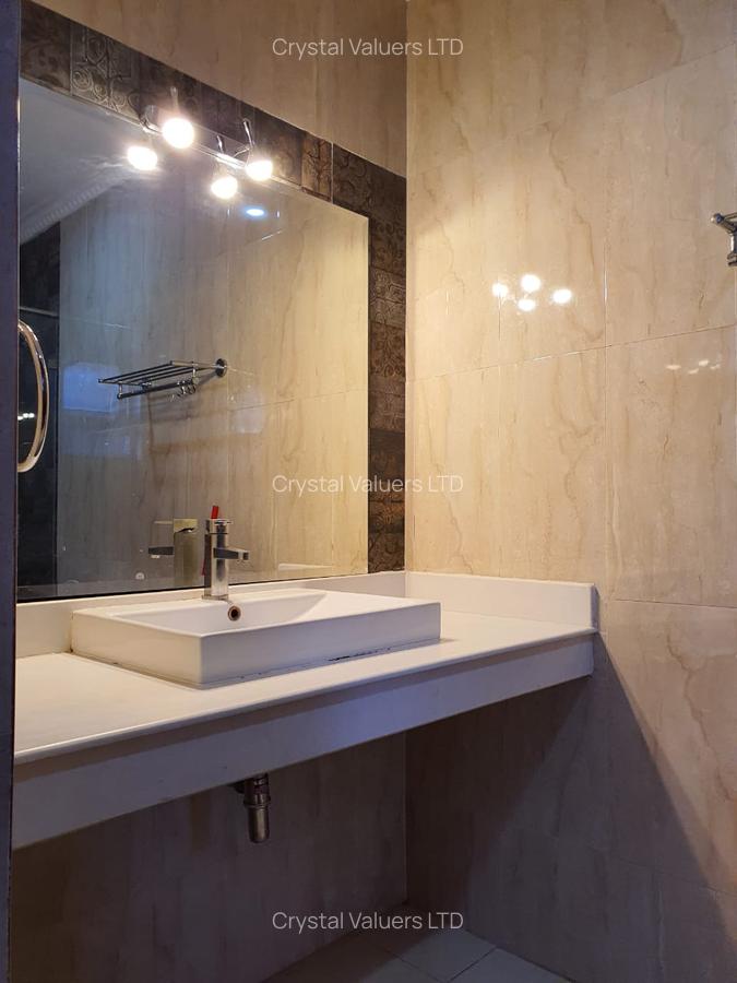4 Bed Apartment with En Suite in General Mathenge - 4
