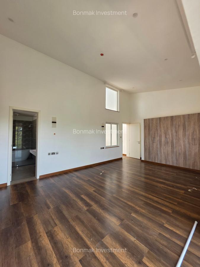 4 Bed Townhouse with En Suite at Lavington Green - 13